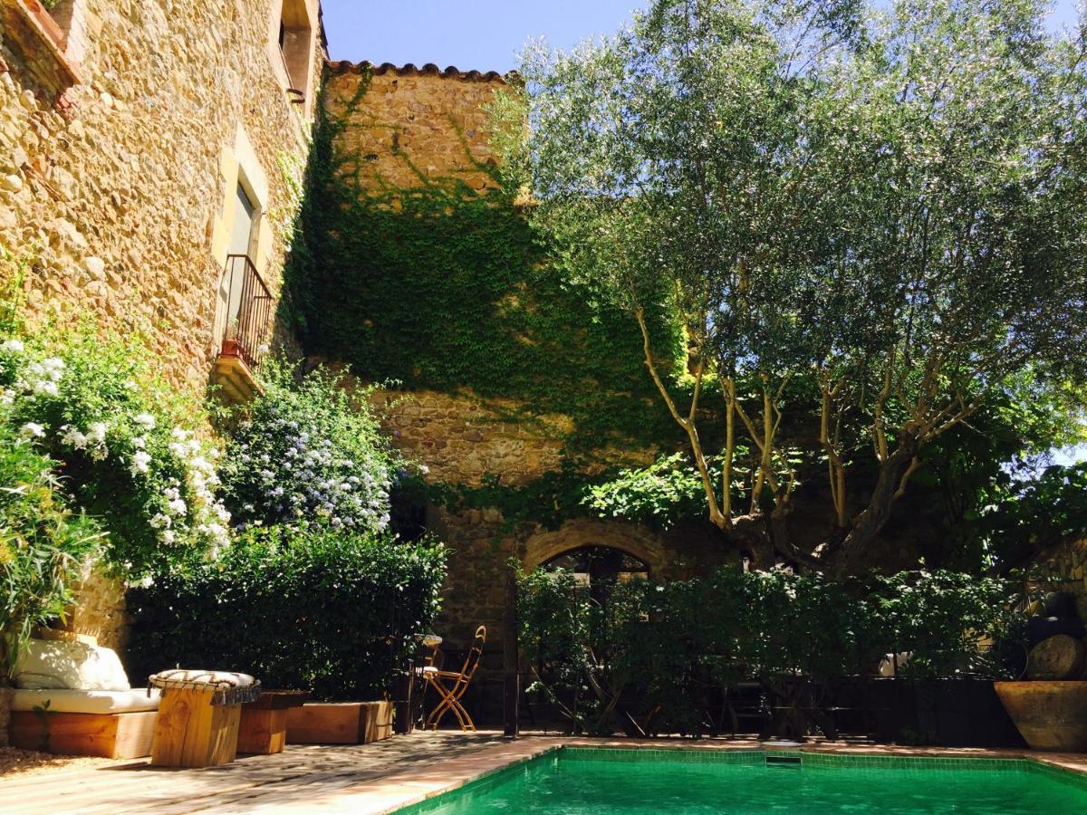 Bed and Breakfast Casa Migdia Sant Jordi Desvalls Exterior foto
