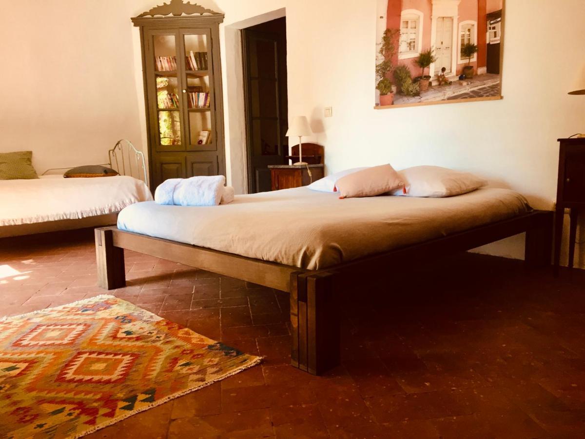 Bed and Breakfast Casa Migdia Sant Jordi Desvalls Exterior foto