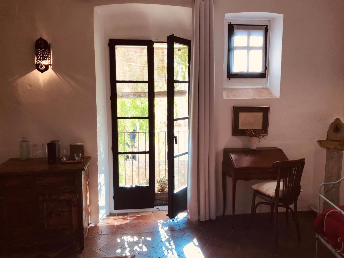 Bed and Breakfast Casa Migdia Sant Jordi Desvalls Exterior foto