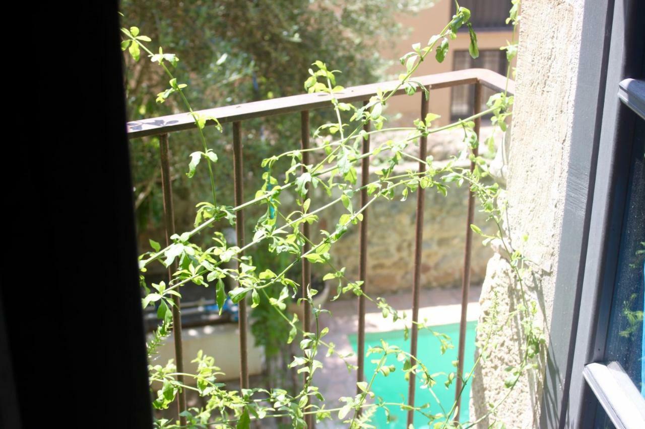 Bed and Breakfast Casa Migdia Sant Jordi Desvalls Exterior foto
